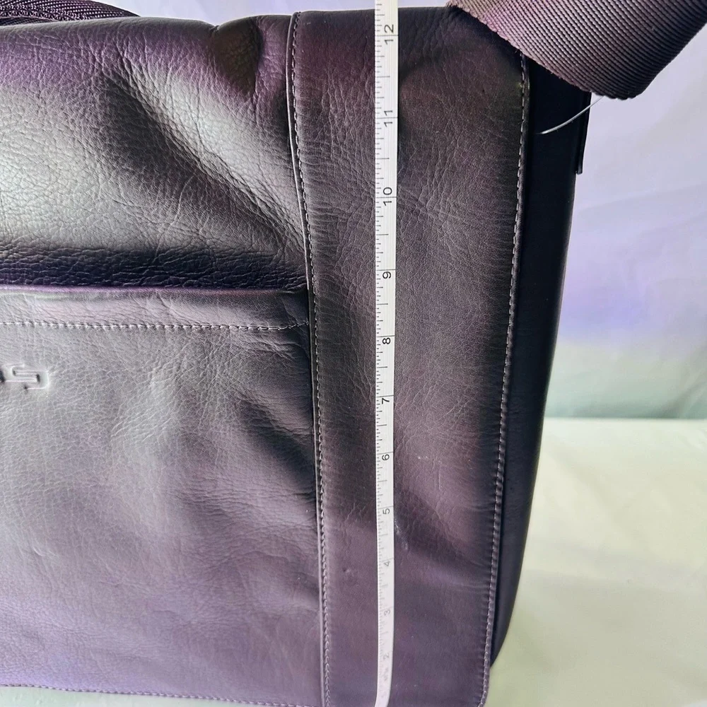 solo Brown Leather Messenger Bag with Adjustable Strap